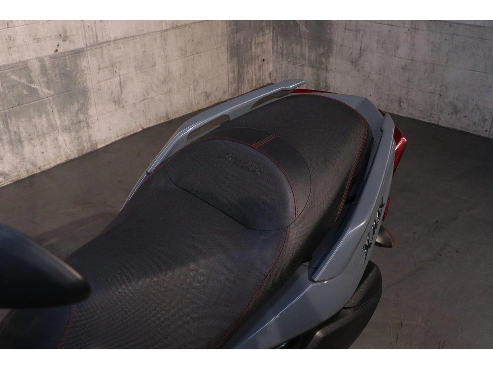 2022 Yamaha Yamaha Xmax 300 alt