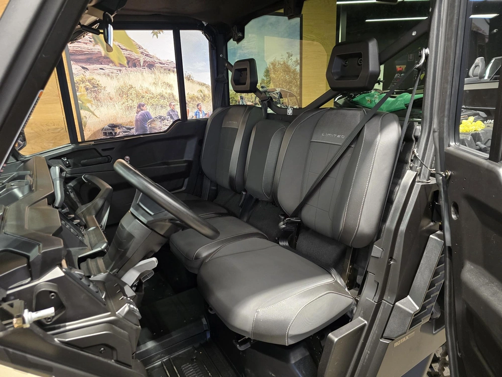 2026 Brp Defender Limited Cab Hd11 alt