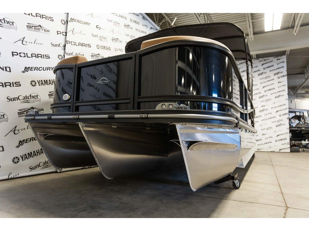 Suncatcher Fusion 324 Ss + Moteur Yamaha 150 Hp 2025 alt