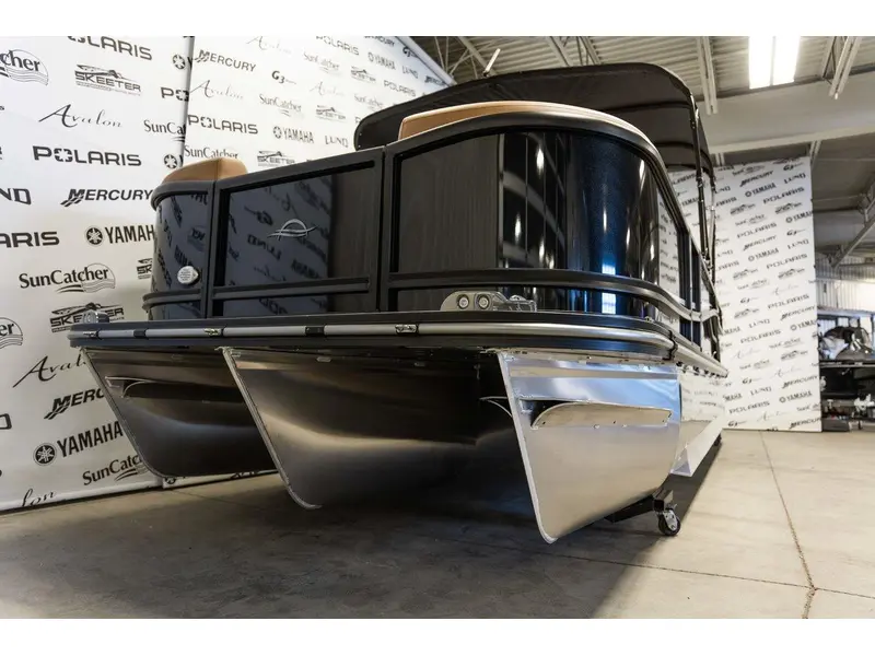 2025 SunCatcher FUSION 324 SS + MOTEUR YAMAHA 150 HP thumbnail 4