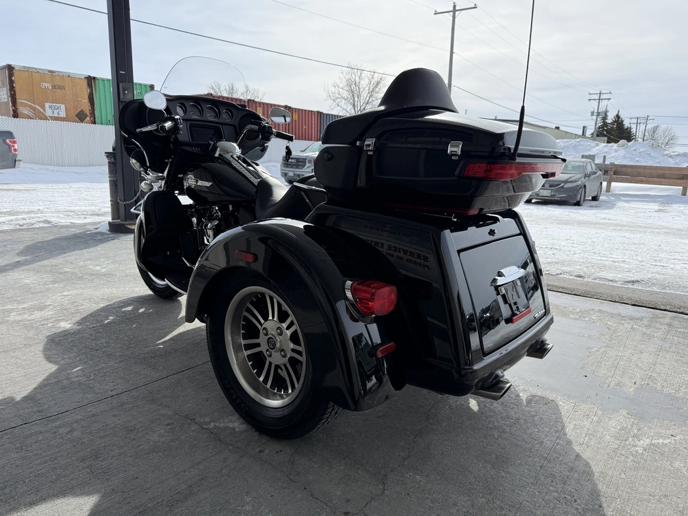 2023 Harley-davidson Tri Glide Ultra alt