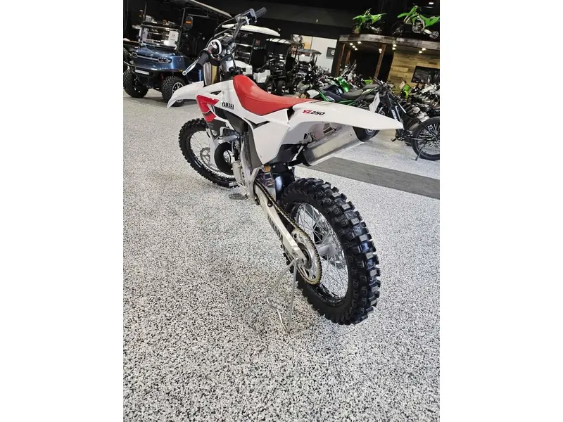 2026 Yamaha YZ250 70TH ANNIVERSARY EDITION thumbnail 6