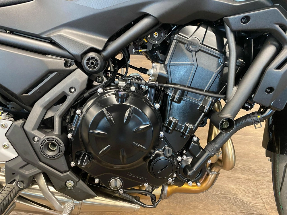 2025 Kawasaki Z650 Base Base alt