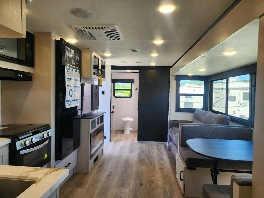 Jayco Jay Feather 25rb 2026 alt