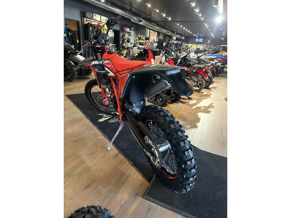 2026 Beta 300 Xtrainer alt