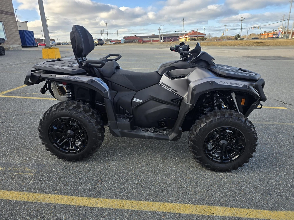 2025 Brp Outlander Max Xt 850 alt