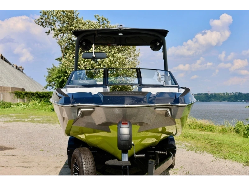 2025 Malibu 22 Mxz alt