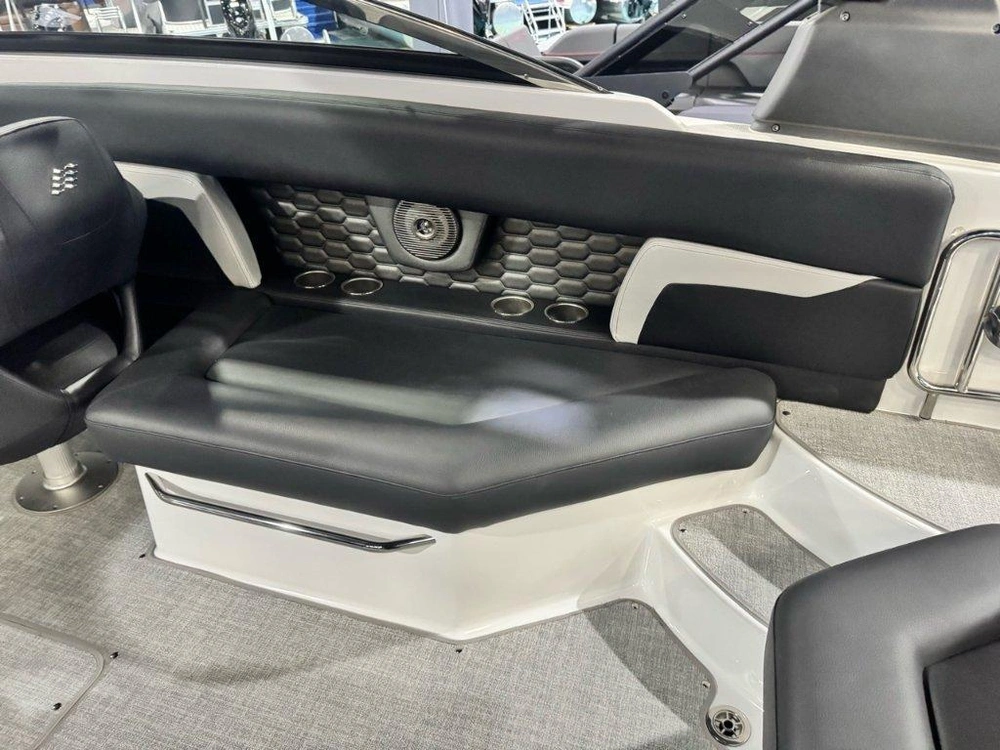 2026 Four Winns Hd8 6.2l/350hp alt