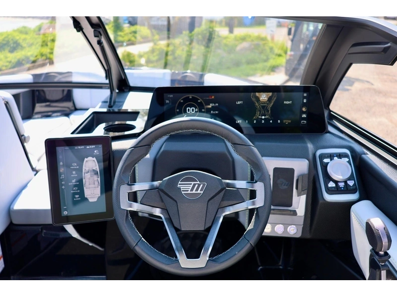 2025 Malibu 22 Mxz alt