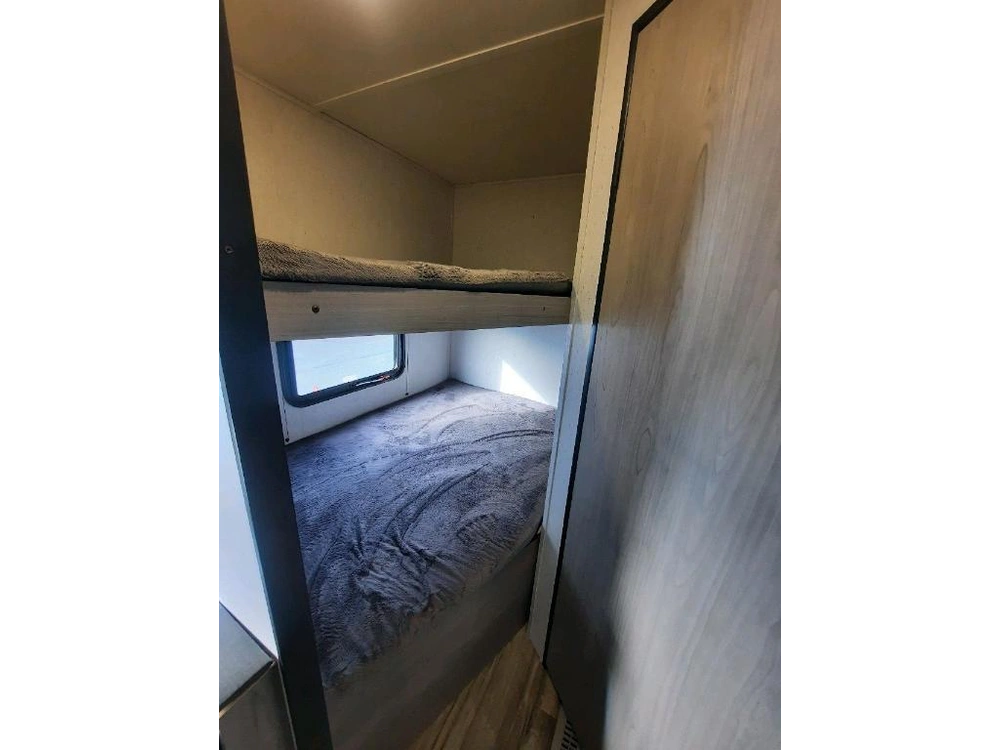 Dutchmen Coleman Lantern 274bh 2021 alt