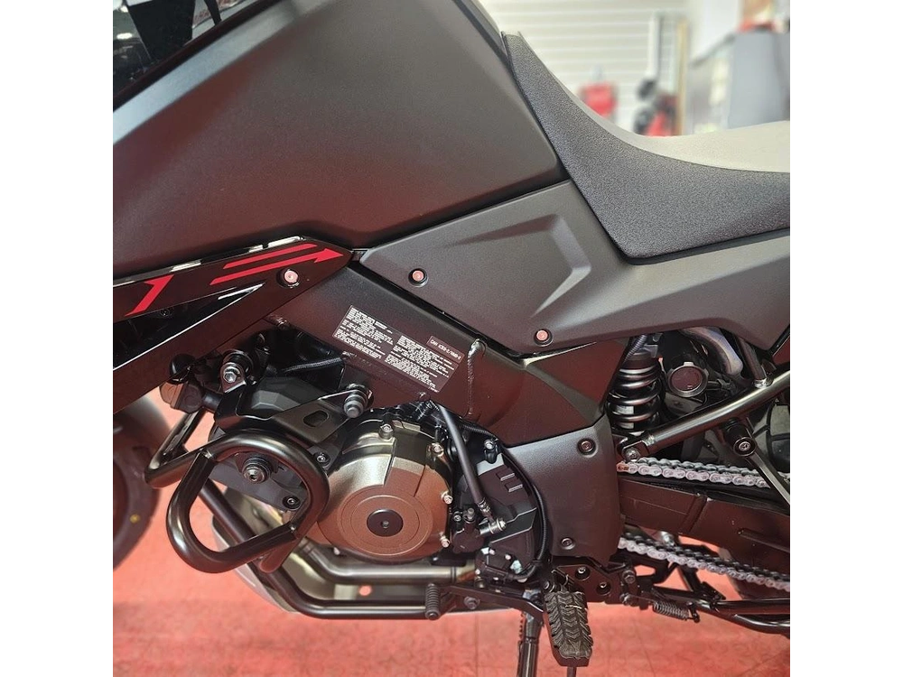 2026 Suzuki V-strom 1050de alt