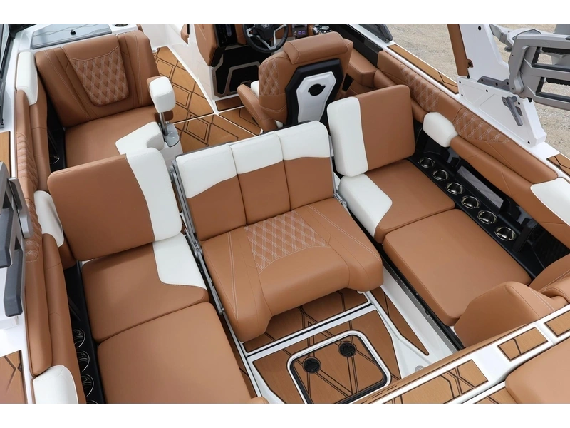 2025 Malibu M 230 alt