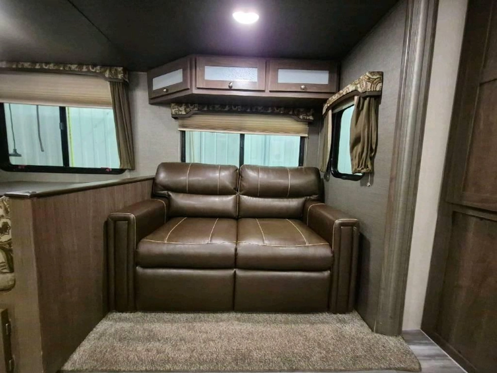 Keystone Rv Hideout 28rks 2018 alt