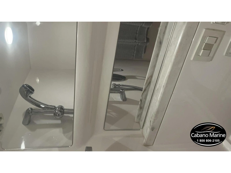 Regal 42 Sport Coupe 2012 alt