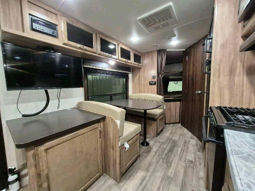 Jayco Jay Feather 23bhm 2019 alt