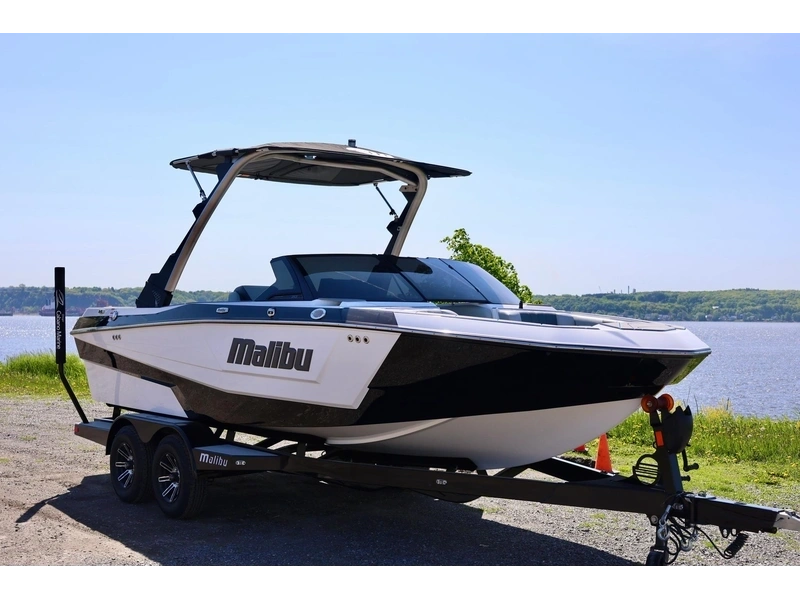 2024 Malibu 21 Lx-r alt