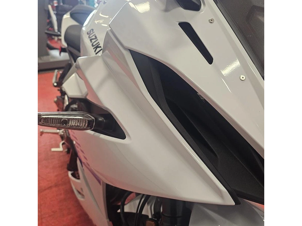 2026 Suzuki Gsx 8r alt