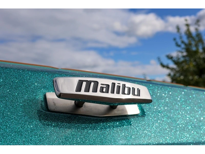 2026 Malibu 23 Lsv alt