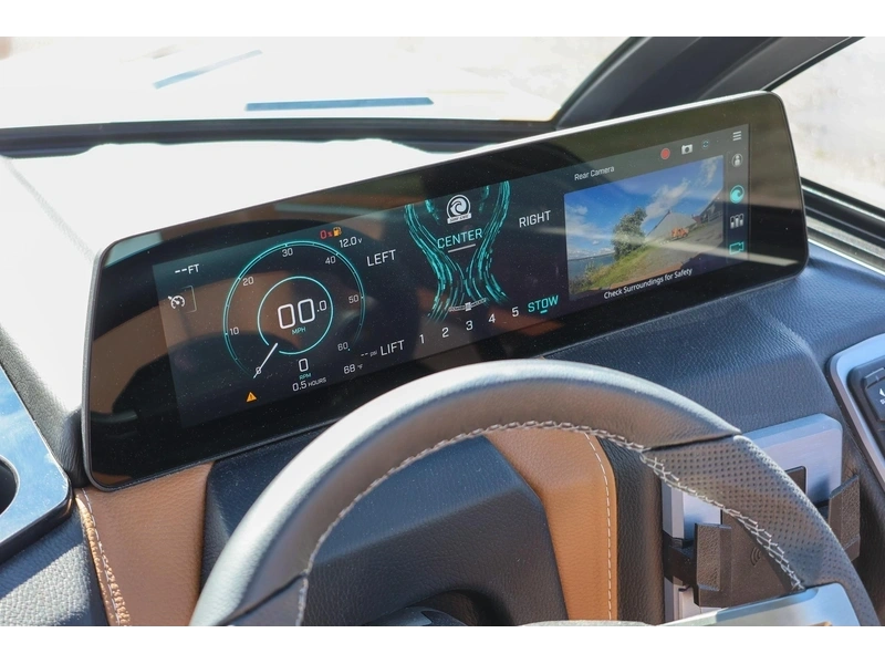 2026 Malibu 23 Lsv alt