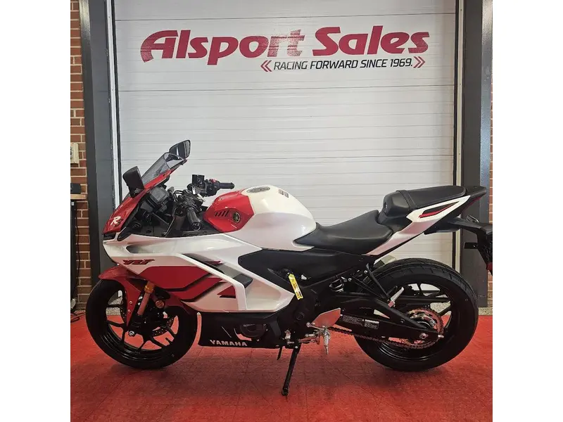 Yamaha YZF-R3 ABS 2026