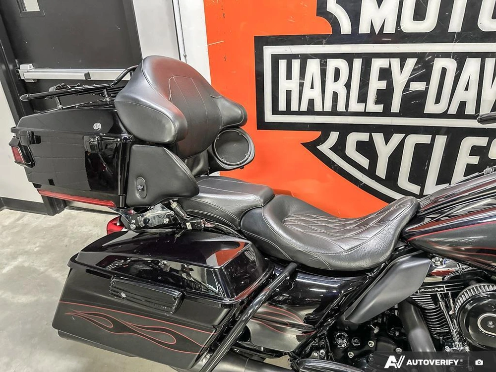 2010 Harley-davidson Cvo Ultra Classic alt