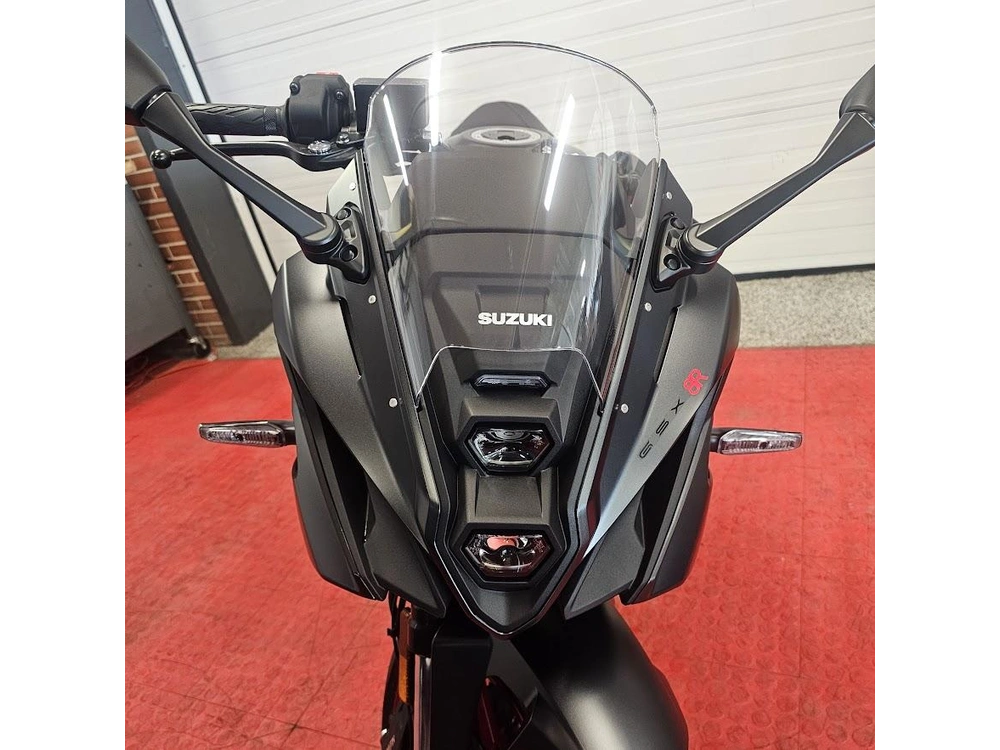 2026 Suzuki Gsx 8r alt