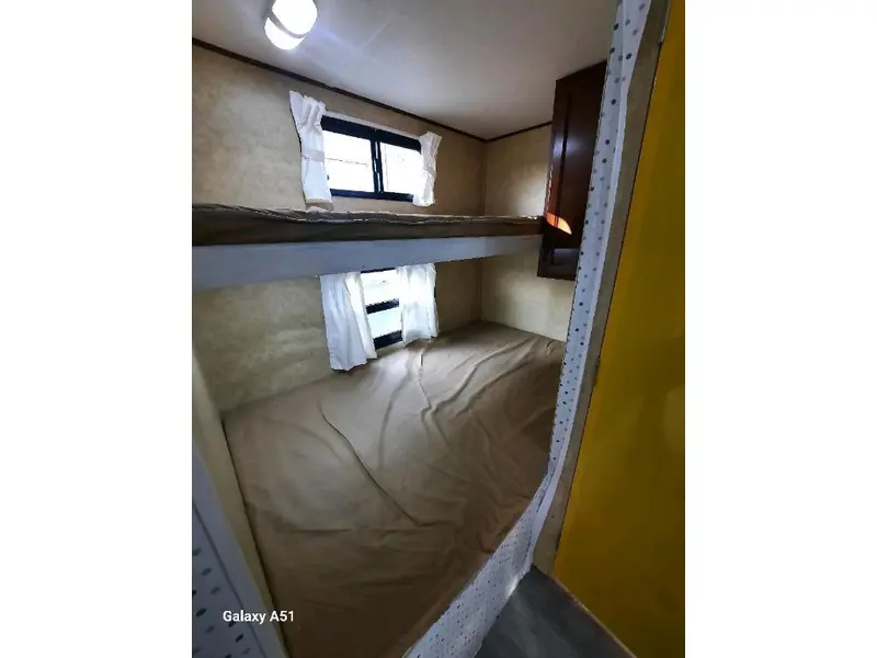 2012 Prime Time Avenger 26BH thumbnail 17