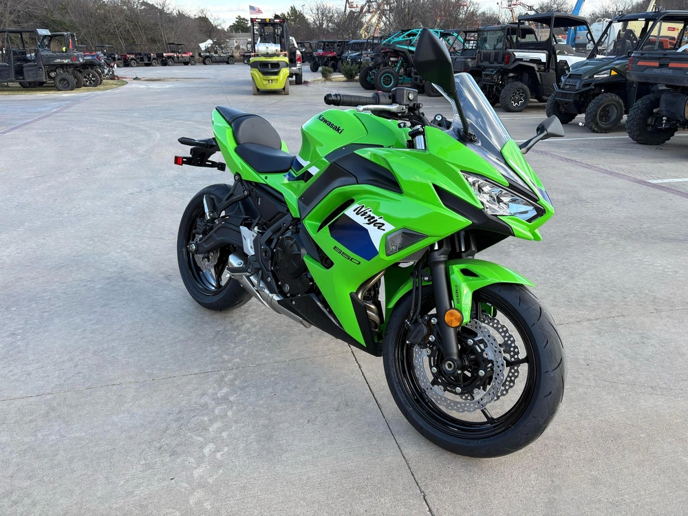 2026 Kawasaki Ninja® 650 Abs Abs alt