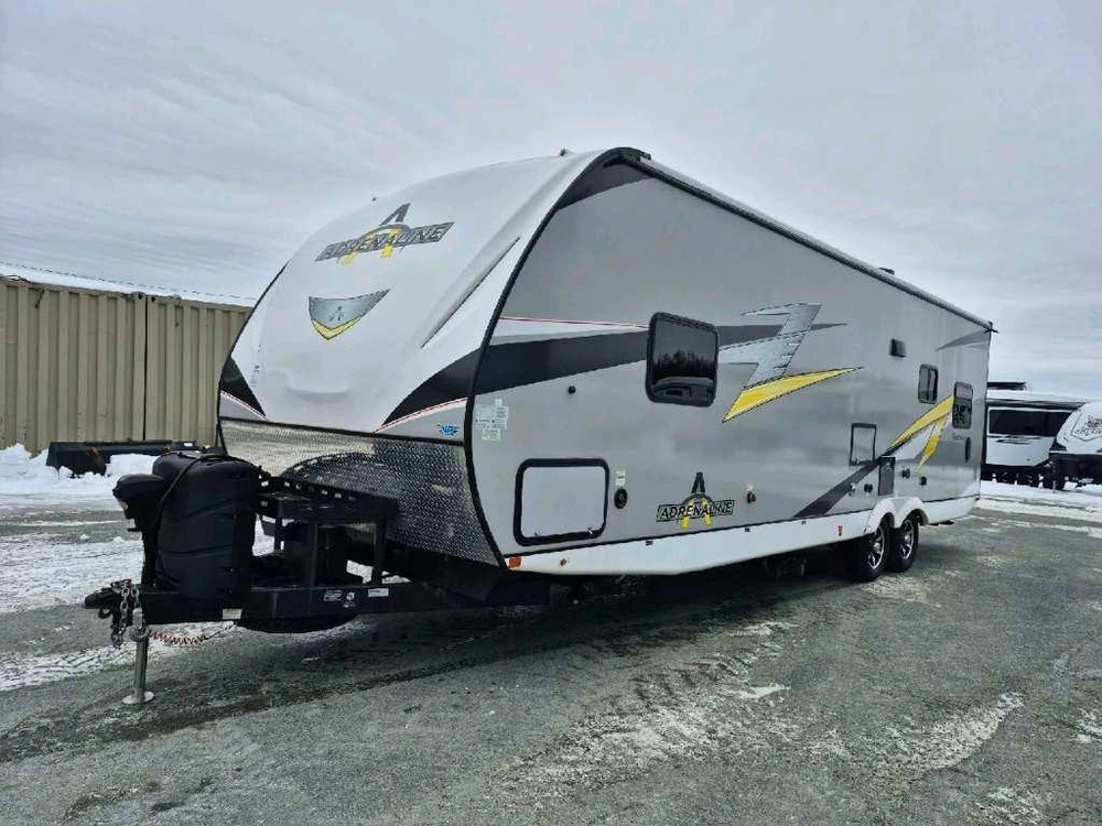 Coachmen Adrenaline 27lt 2021 alt