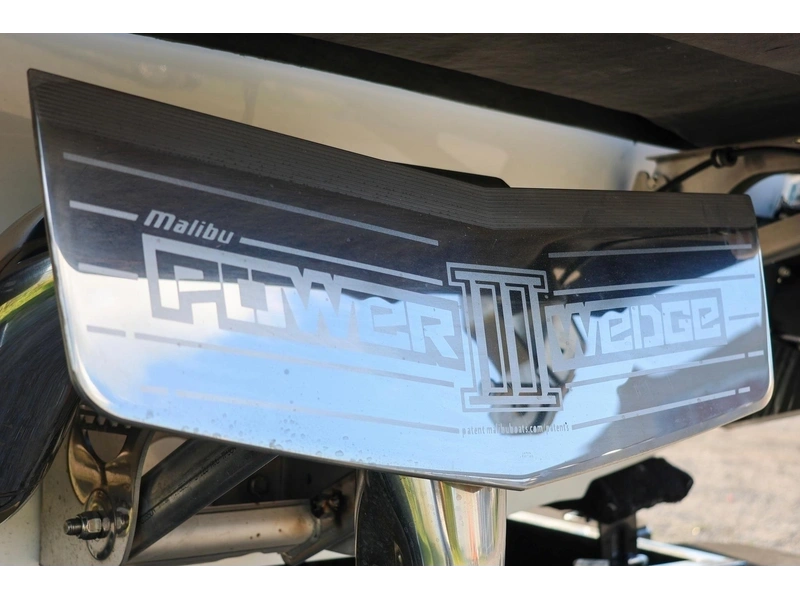 2026 Malibu 22 Lsv alt