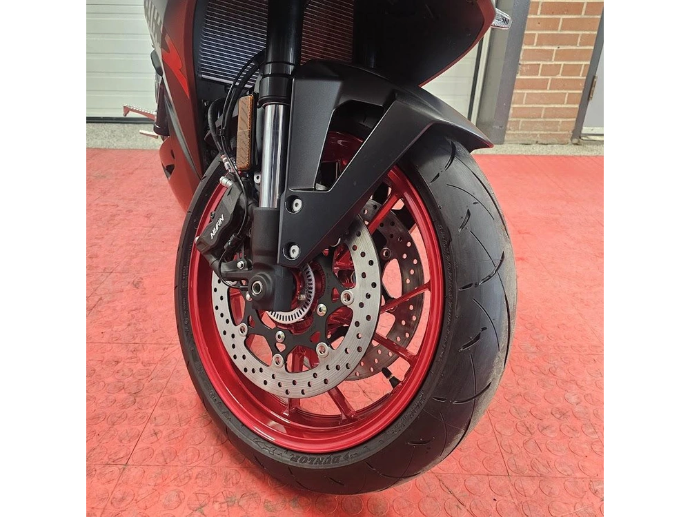 2026 Suzuki Gsx 8r alt