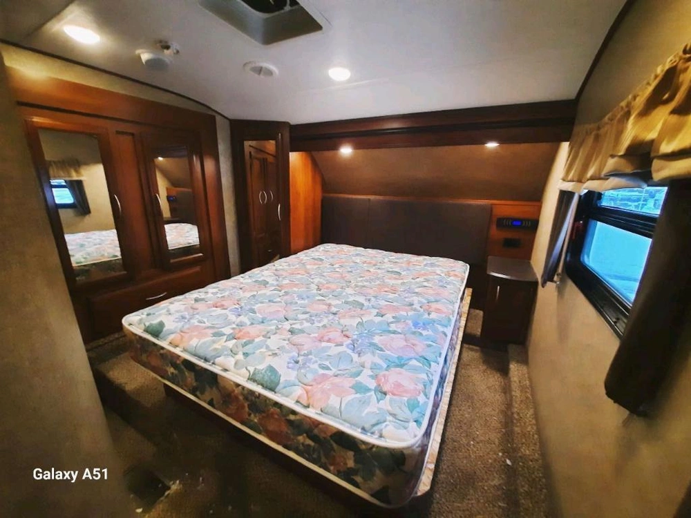 Crossroads Crusader 260rl 2015 alt