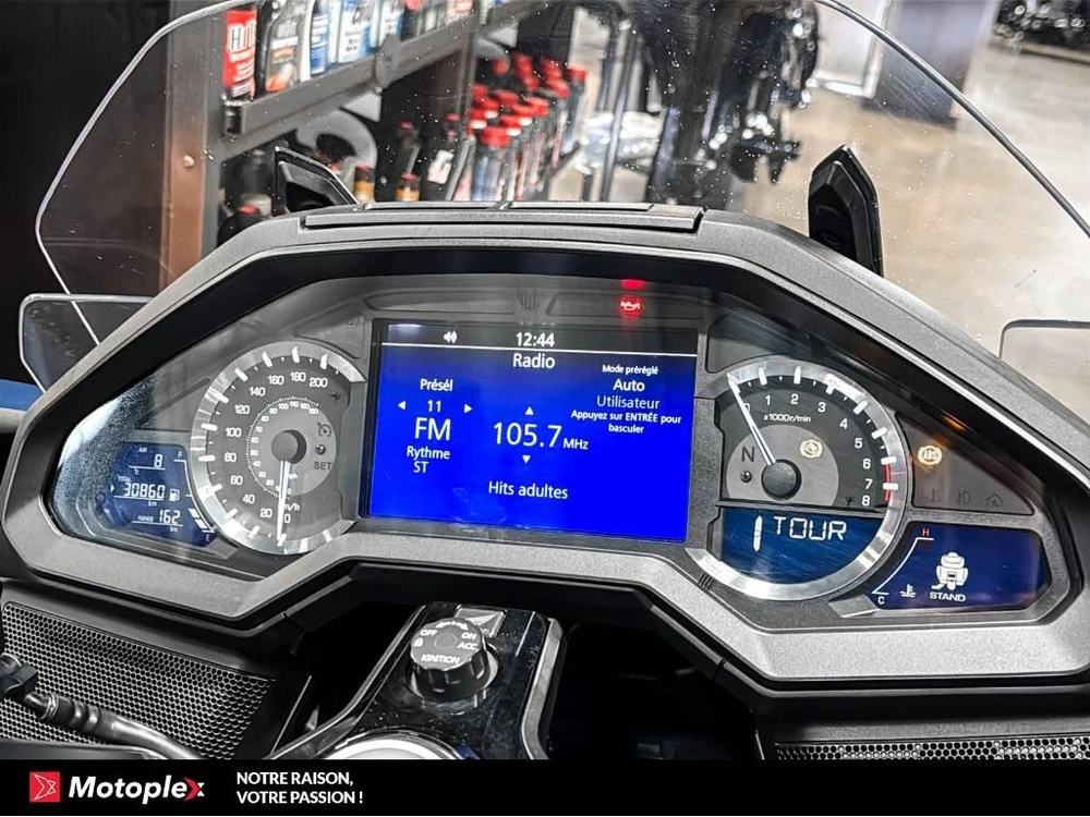 Honda Goldwing Bagger 2022 alt