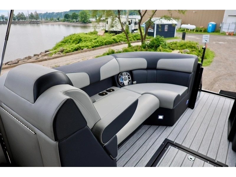 2025 Montara 23 Surf Boss 2.0 alt