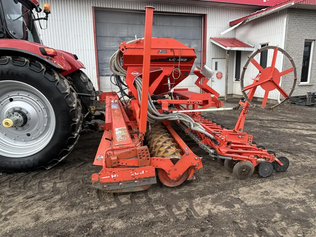 2012 Kuhn LC452