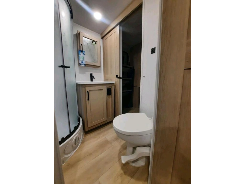 Flagstaff Superlite 26fkbs 2025 alt