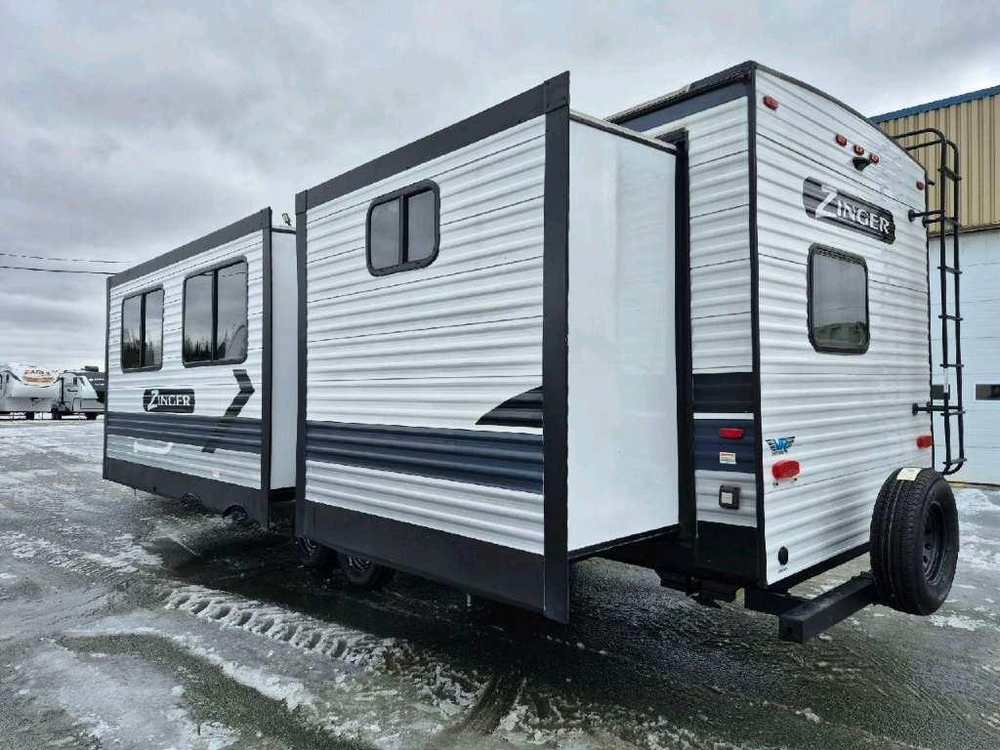 Crossroads Zinger 331bh 2023 alt