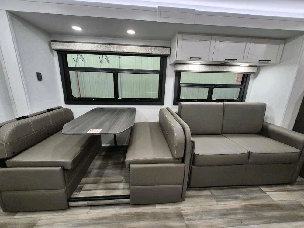 Jayco Greyhawk 29mv 2026 alt