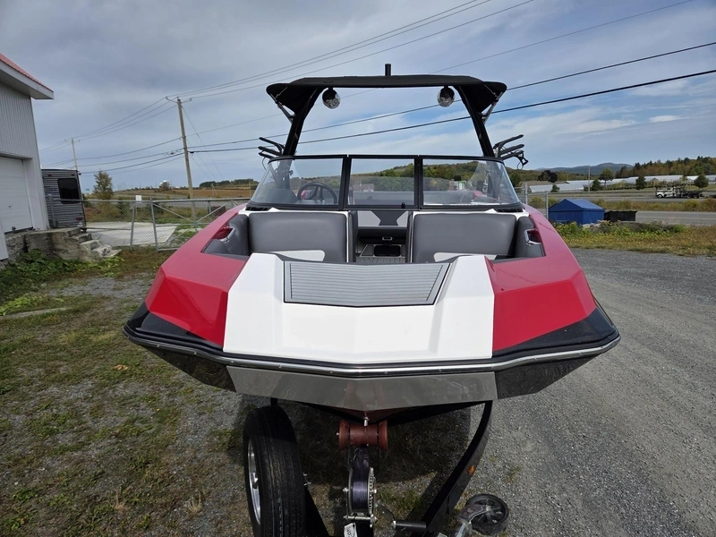 Moomba Moomba Max 2018 alt