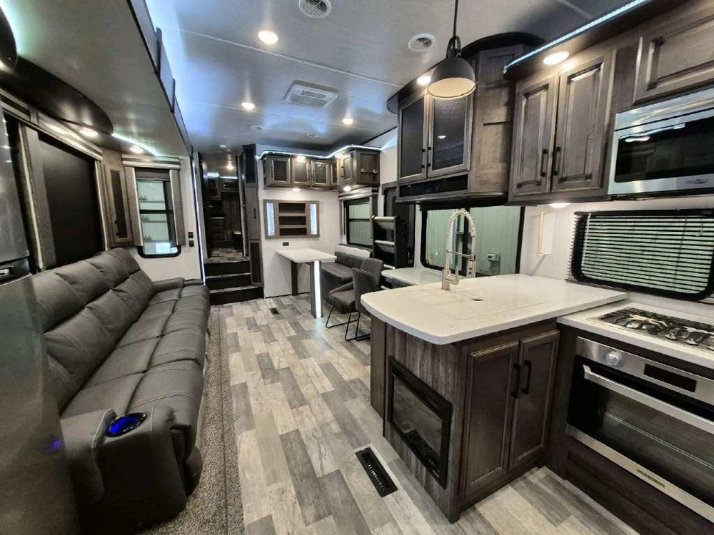 Heartland Cyclone 4101 2020 alt