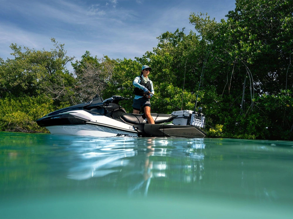 2025 Kawasaki Jet Ski Ultra 160lx-s Angler alt