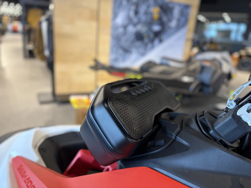 2026 Sea-doo Spark Trixx For 3 (sound System) alt