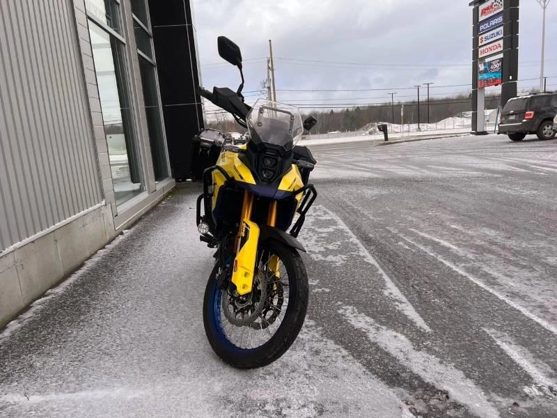 Suzuki V-strom 800de Adventure 2025 alt