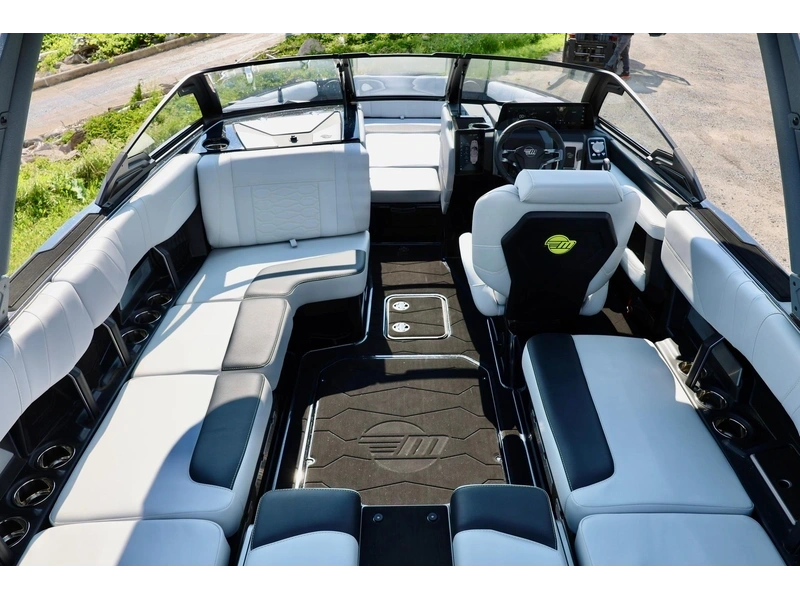 2025 Malibu 22 Mxz alt