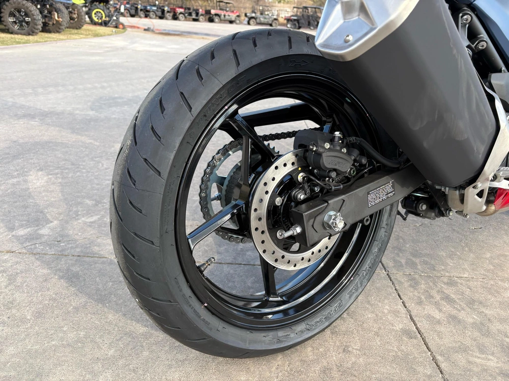 2026 Kawasaki Ninja® 500 Abs alt