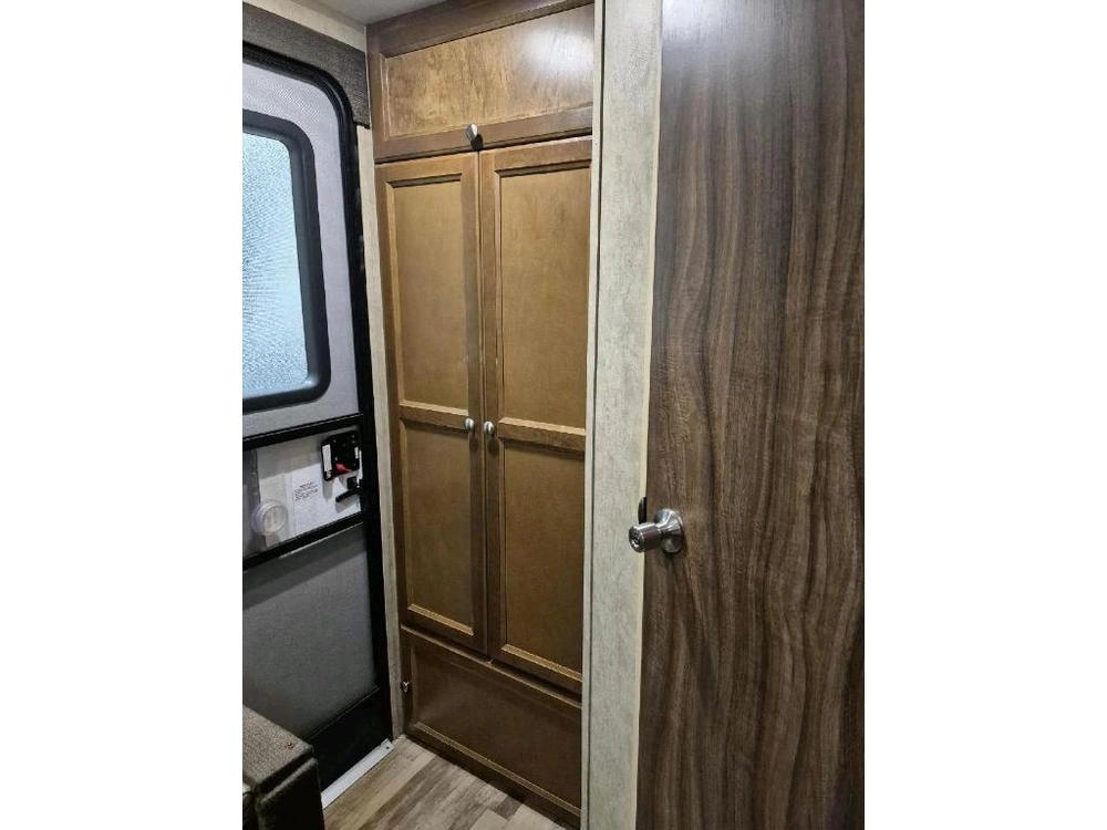 Coachmen Clipper 17fb 2019 alt