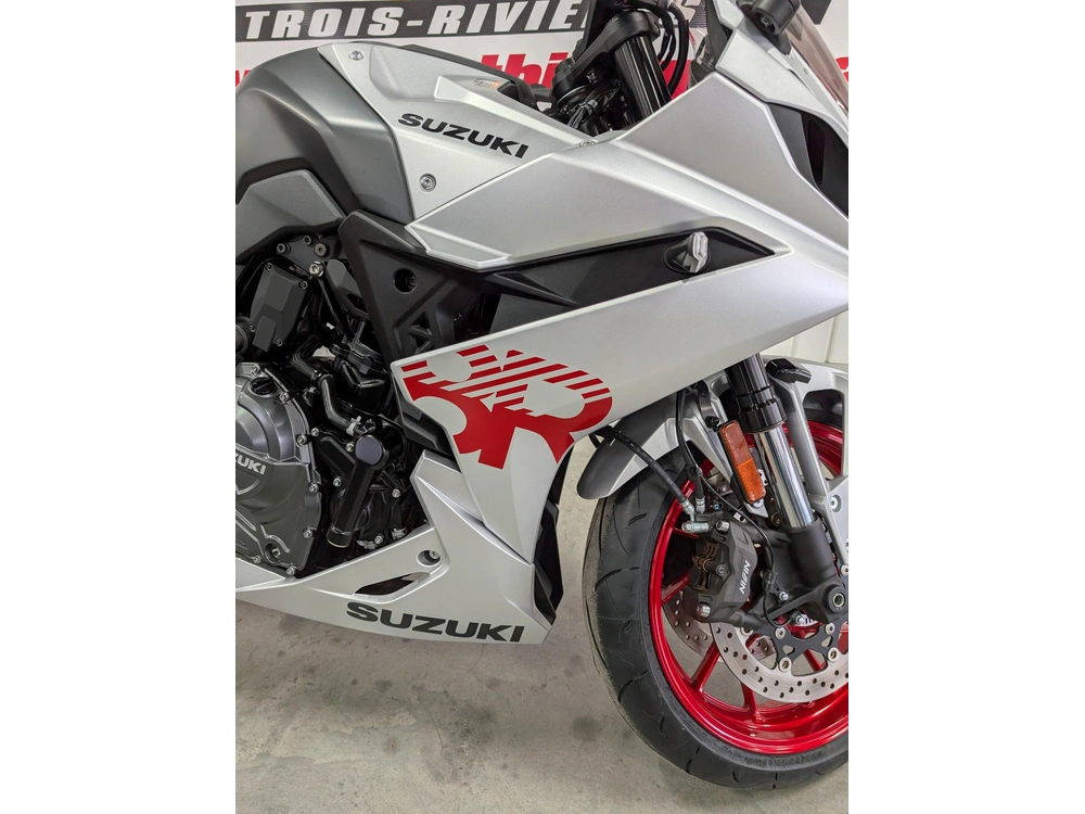 Suzuki Gsx-8r 2024 alt