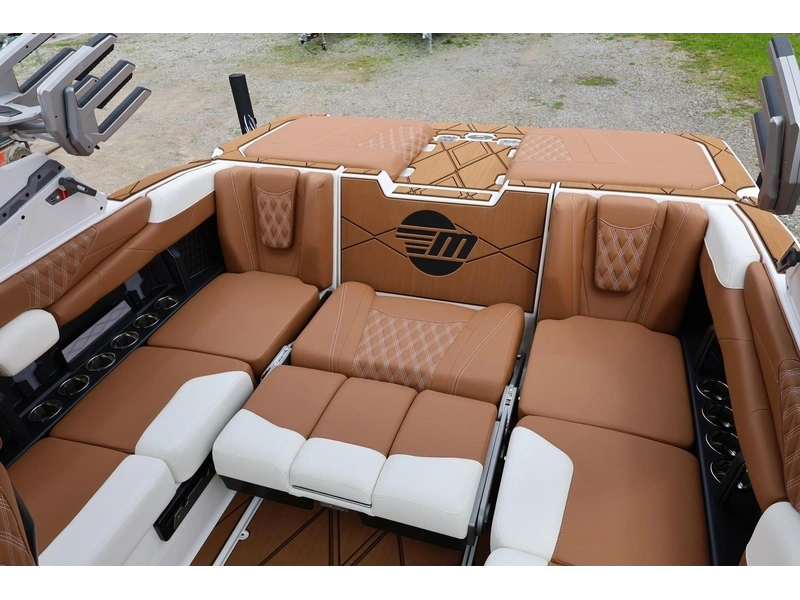 2025 Malibu M 230 alt