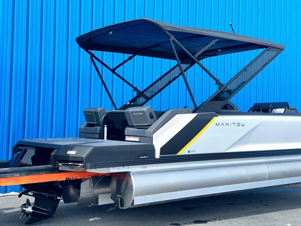 Manitou 22 Explore Switchback 2025 alt