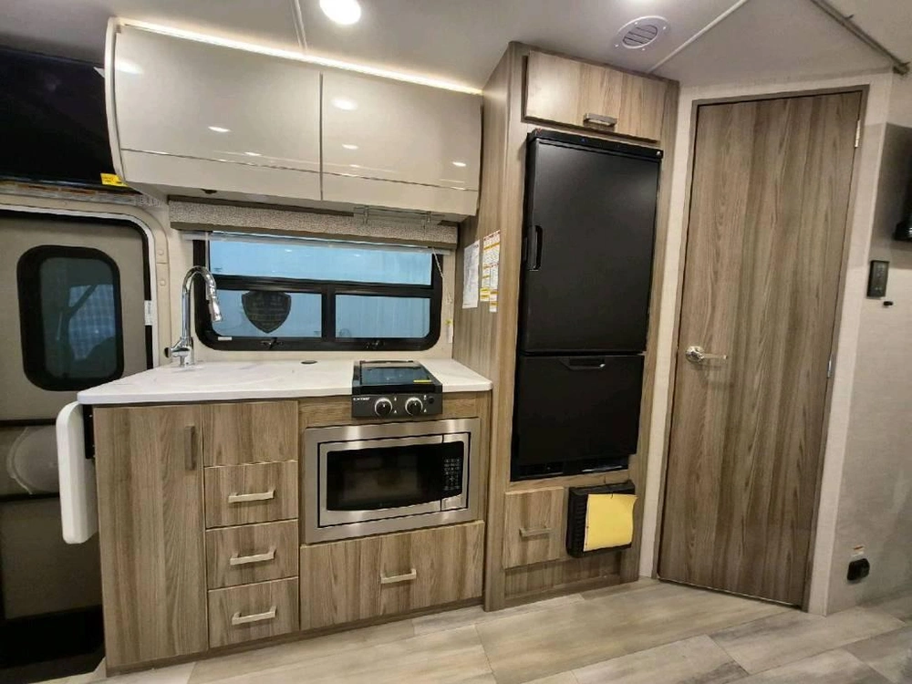 Thor Motor Coach Compass 23tw 2026 alt